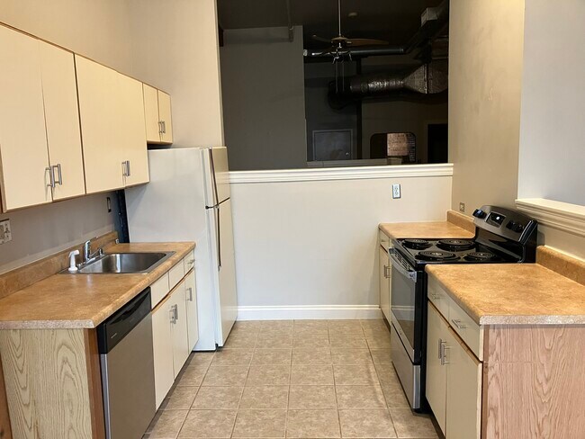 Kitchen - 706 Broadway #506