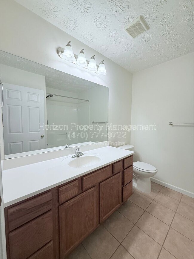 Building Photo - 4019 Hidden Hollow Dr