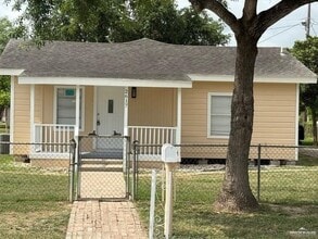 Building Photo - 17 Daytona Ave