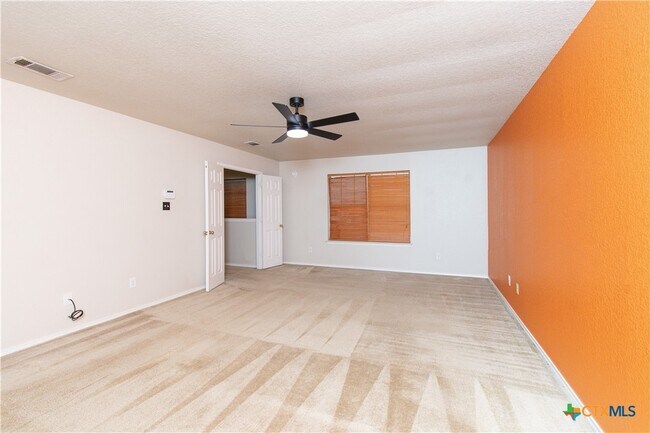 Building Photo - 5401 Jitterbug Ct