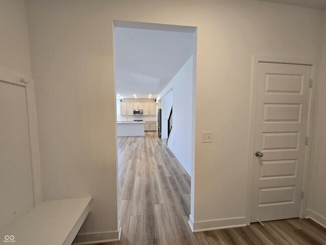 Building Photo - 5128 Summerton St