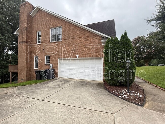 Building Photo - 4210 Shoal Creek Dr