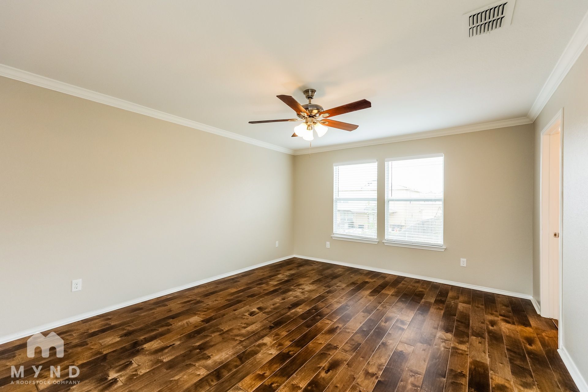 Building Photo - 11331 Fine Design