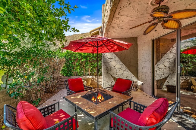 Building Photo - 215 Calle Bravo