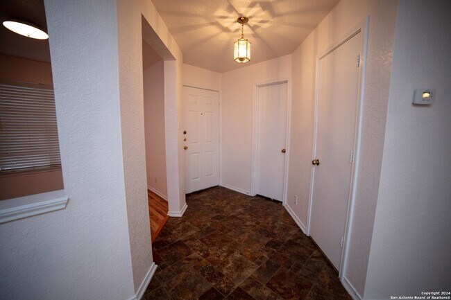 Building Photo - 4935 Ancient Elm