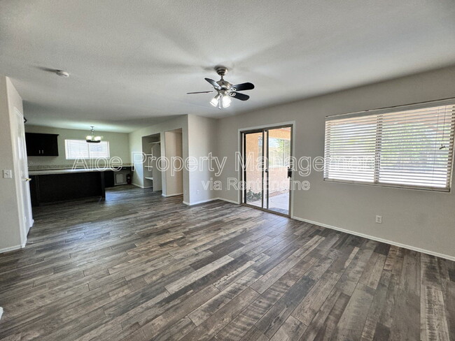 Building Photo - 9138 W Ross Ave