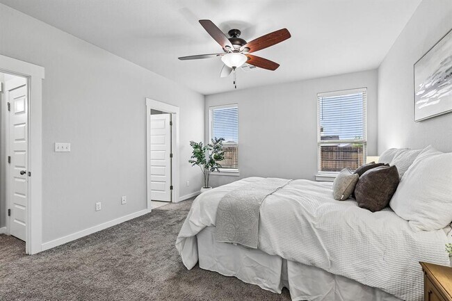 Building Photo - 160 Syrah Ct
