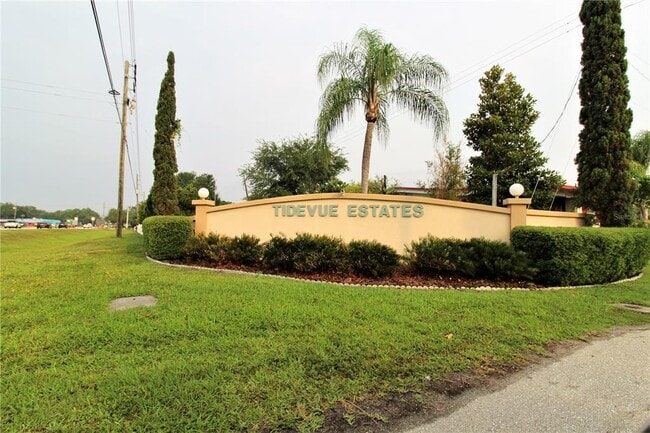 Building Photo - 4117 10th St Ct E