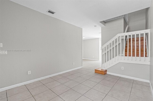 Building Photo - 623 NE 21st Terrace