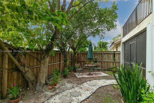 Building Photo - 2513 San Remo Cir