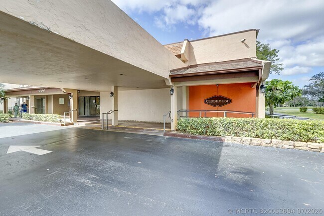 Building Photo - 6751 N University Dr
