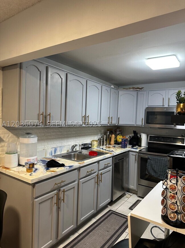 Building Photo - 14250 SW 62nd St