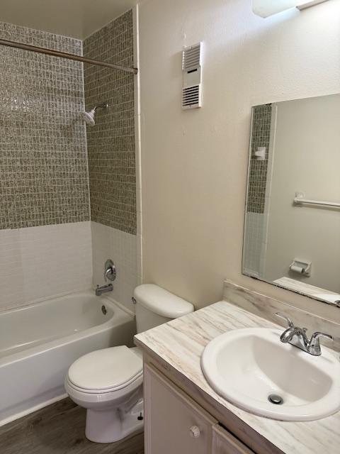 Building Photo - 906 Knox McRae Dr