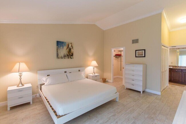 Building Photo - 11863 Wimbledon Cir