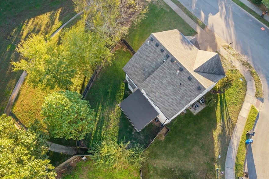Building Photo - 130 Stanwick Dr