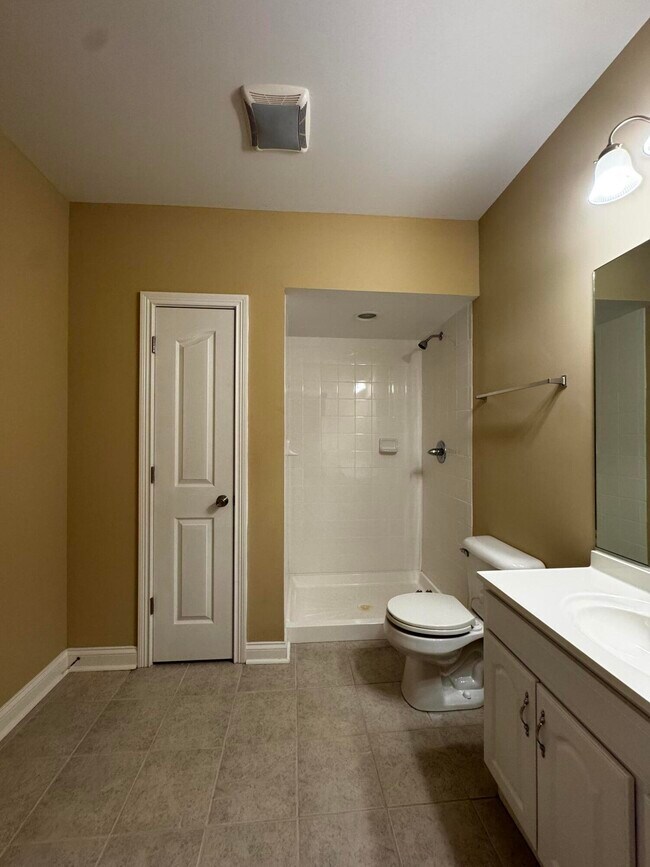 Building Photo - 3120 Hemingway Ln