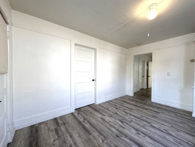 Building Photo - Little Italy - Charming 2 BR Cottage with ...