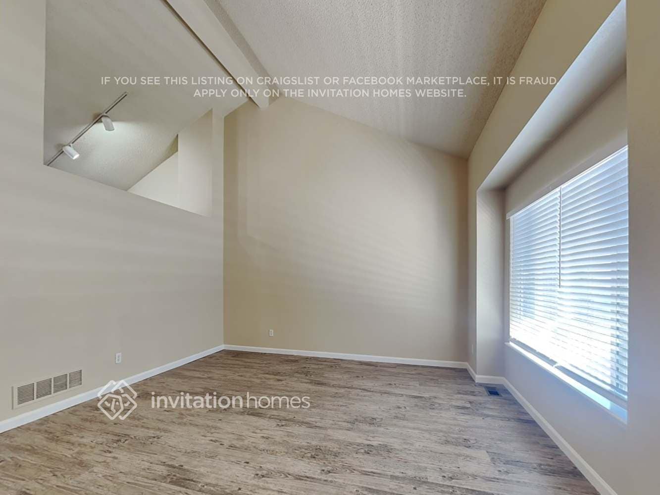 Building Photo - 2455 Wolf Creek Dr