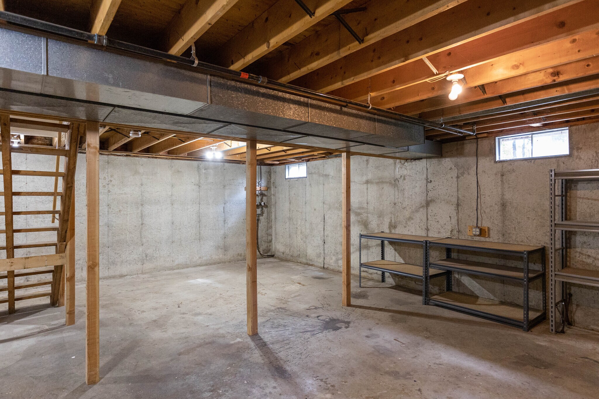 Building Photo - 250 Grey Birch Dr