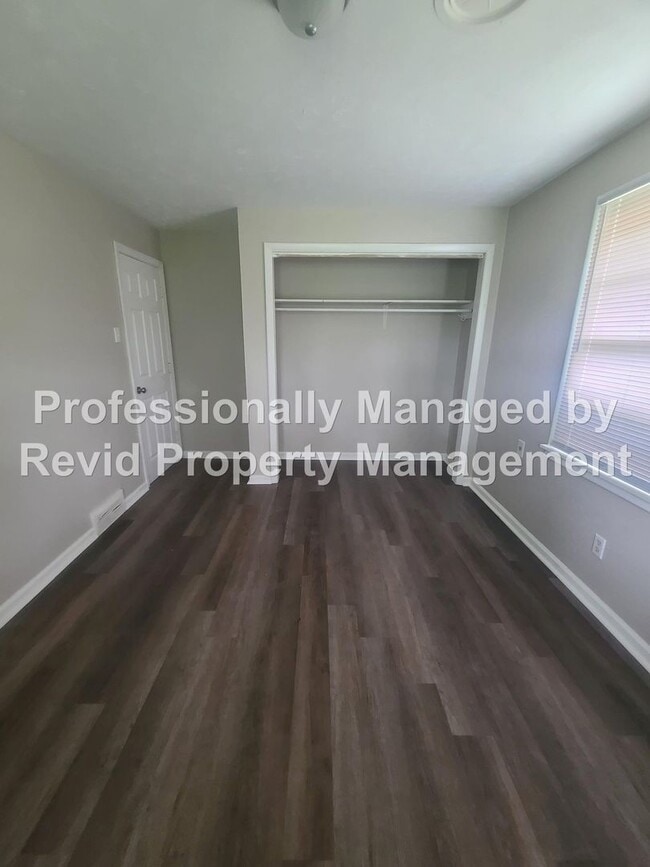Building Photo - Beautiful 3 Bedroom Home!