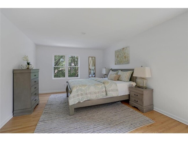 Building Photo - 5111 Colonial Dr