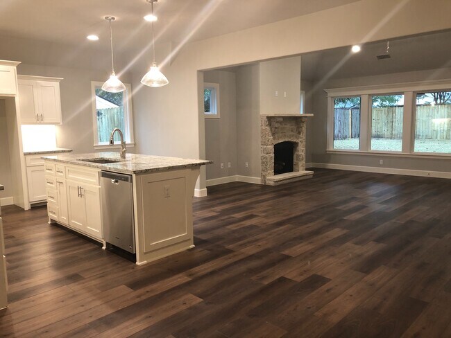 Building Photo - New Construction In Midtown, Built In 2019!
