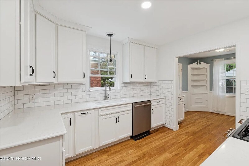 Building Photo - 3324 Pelham Rd