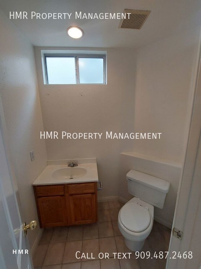 Building Photo - Tranquil Oasis: 4 Bedroom 3 Bath Two-Story