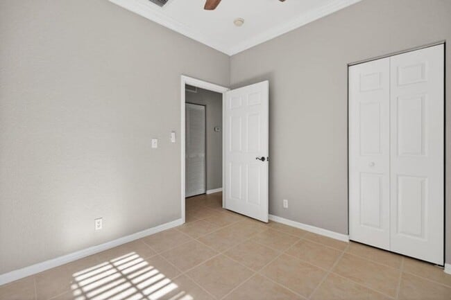 Building Photo - 160 Village Blvd