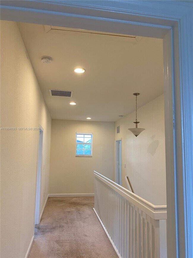 Building Photo - 17001 SW 90th Terrace