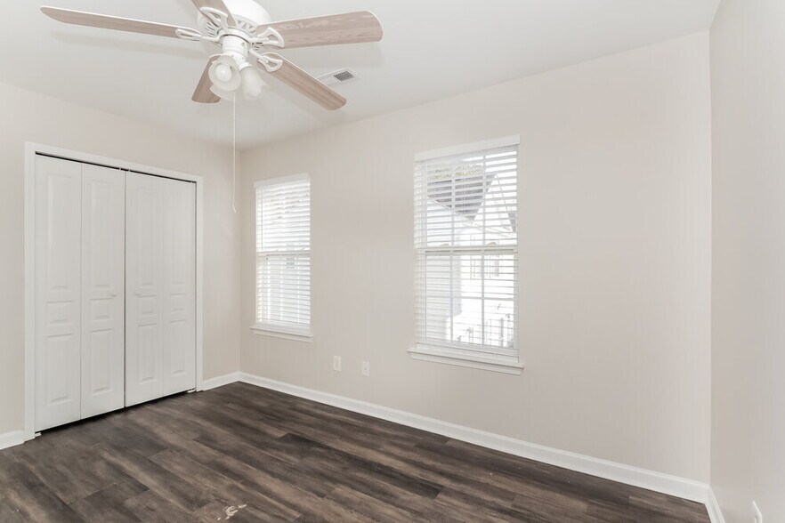 Building Photo - 3019 Nevin Pl Dr