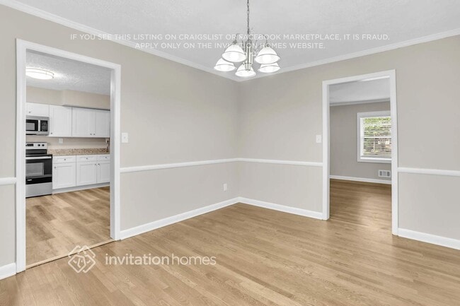 Building Photo - 3640 W Potomac Dr