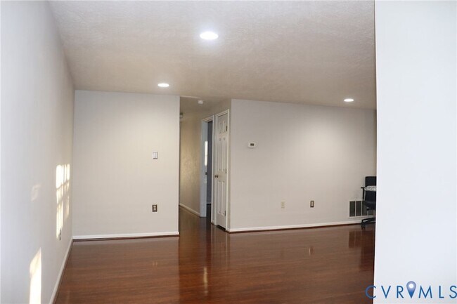 Building Photo - 3218 Matilda Cove