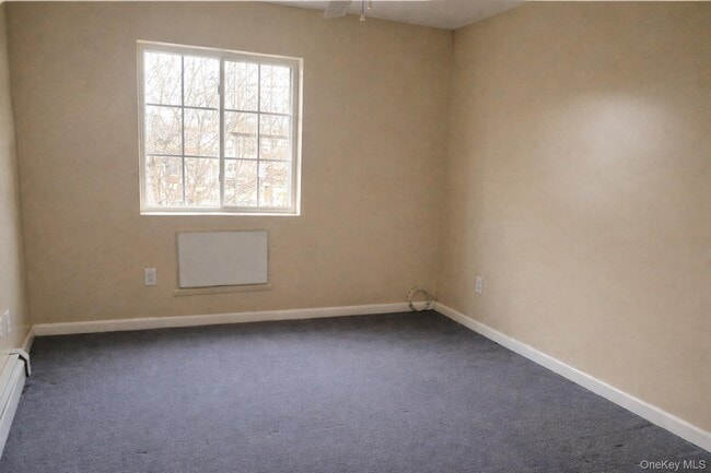 Building Photo - 512 Milford St