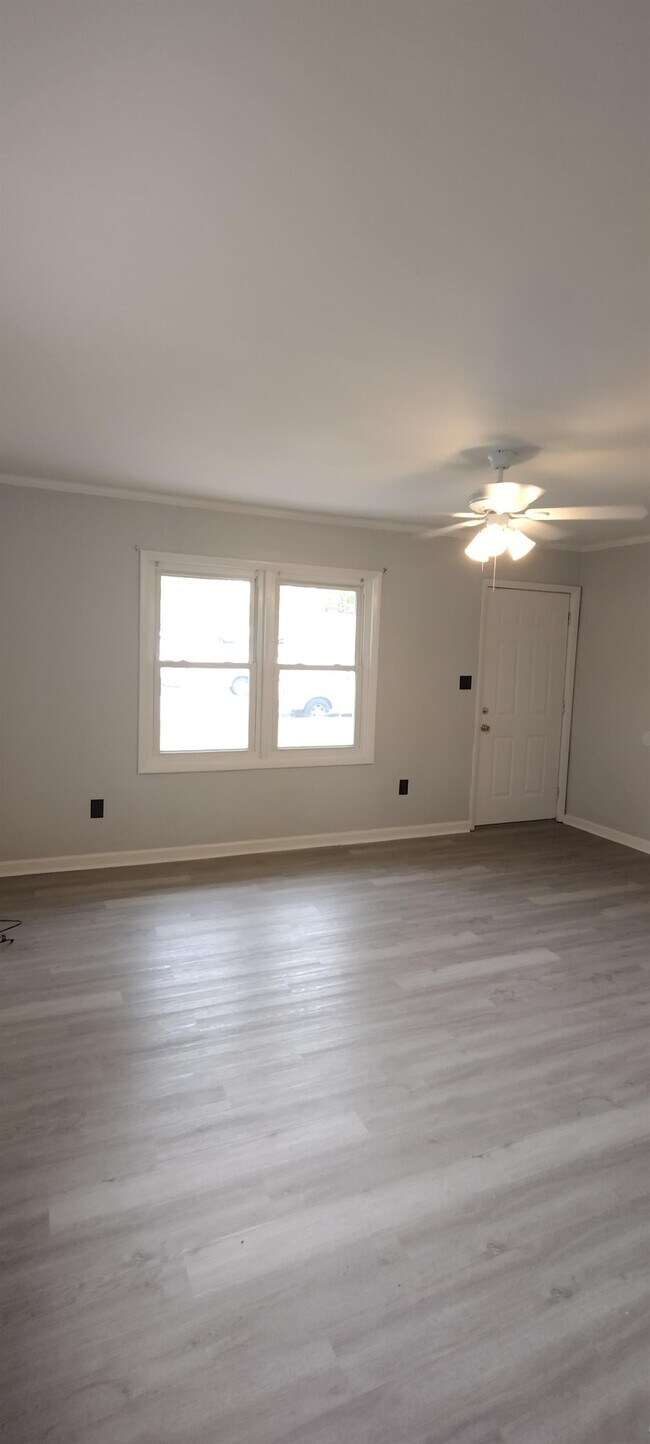 Building Photo - 1485 Morgan Dr