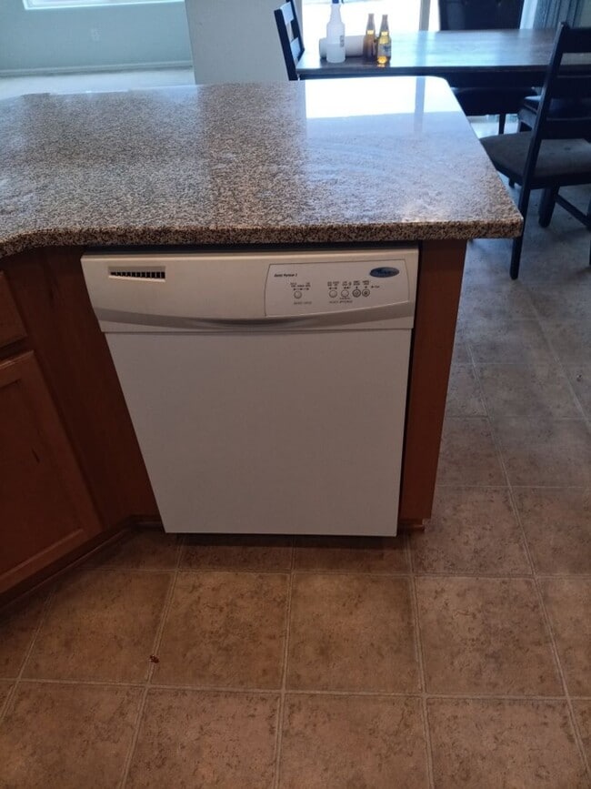 Building Photo - Four bedroom - Two bath, in Rio Rancho, St...