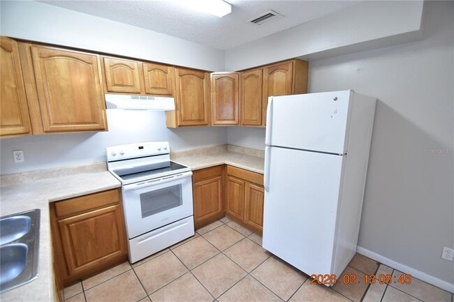 Building Photo - 4711 E Serena Dr