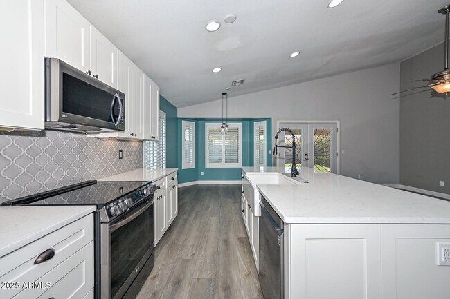 Building Photo - 18203 N 85th Dr