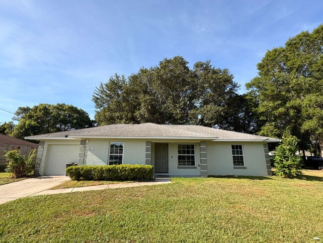Building Photo - Charming Rental Home in Northwest Ocala – Comfort, Convenience & Value!