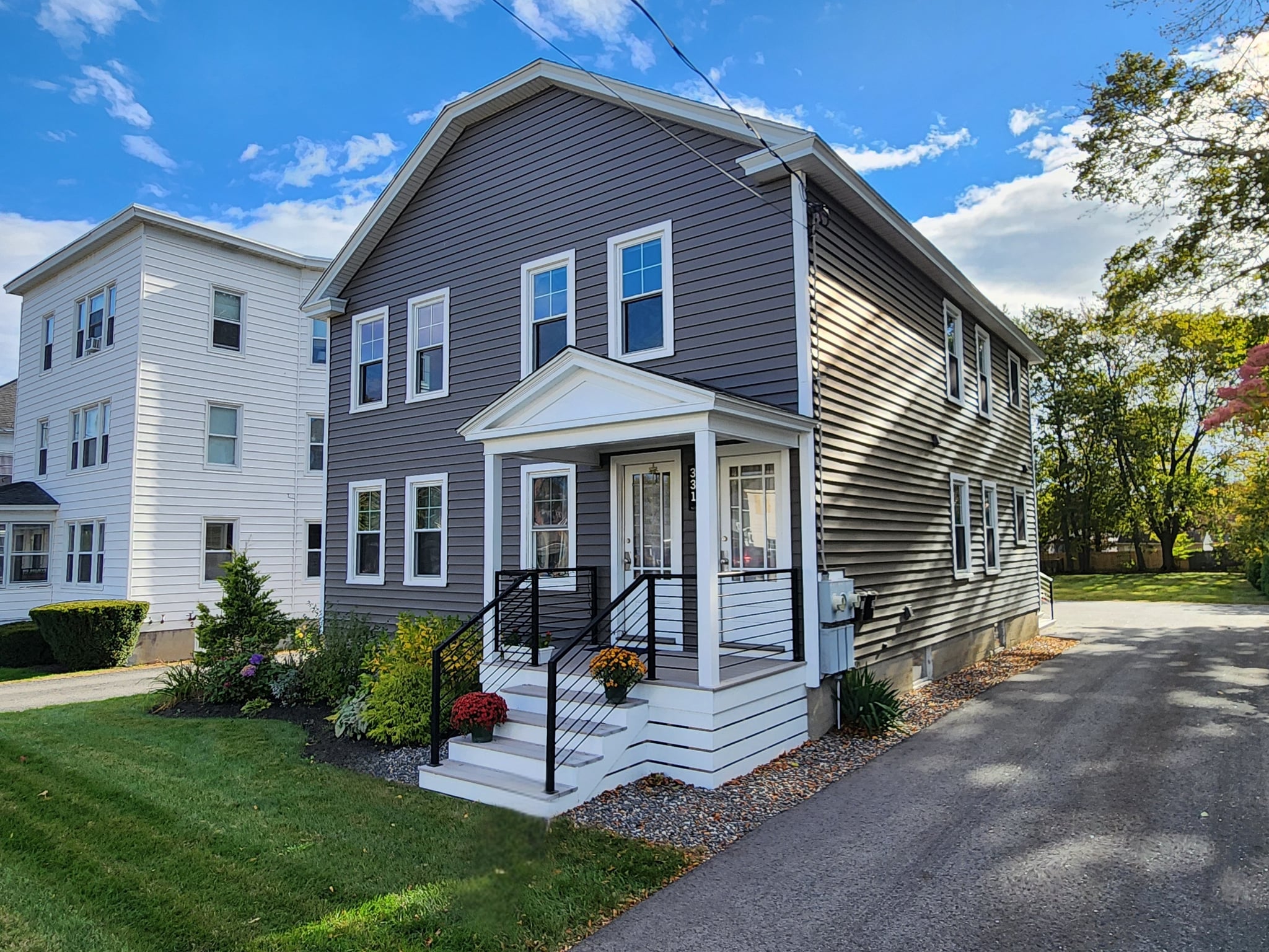 Building Photo - 331 Elm St