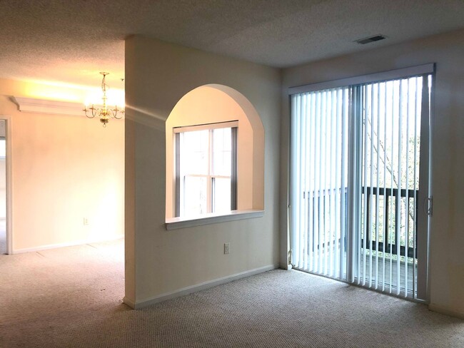 Building Photo - Life is Beautiful at Solomons Landing