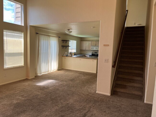 Building Photo - 3 bed 2.5 bath house beside Bear Creek Par...