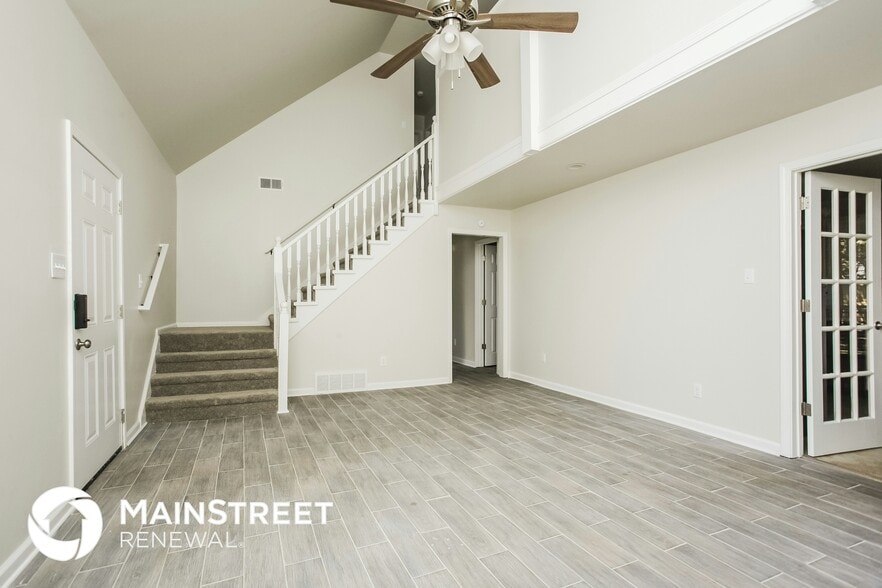 Building Photo - 4461 Green Creek