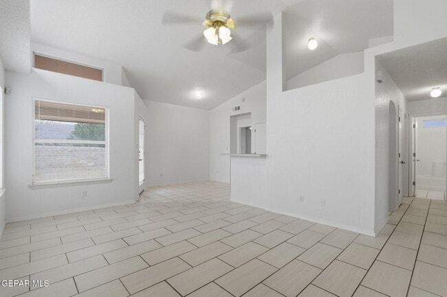 Building Photo - 12130 Rd House Dr