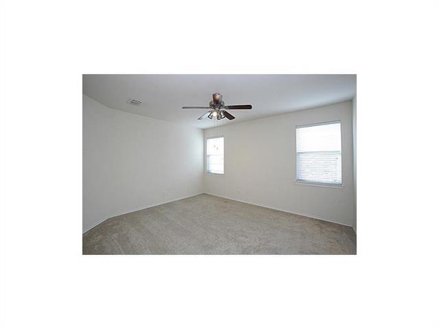 Building Photo - 1407 Hazelwood Dr