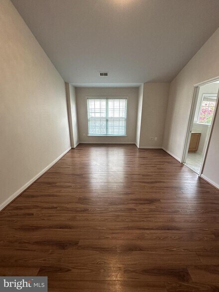 Building Photo - 8077 Sebon Dr