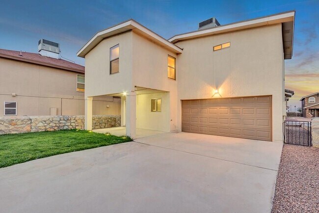 Building Photo - 3925 Hueco Valley Dr