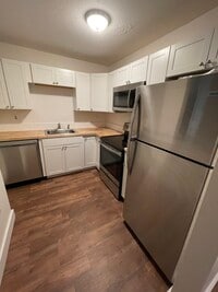 Building Photo - Highland Meadows