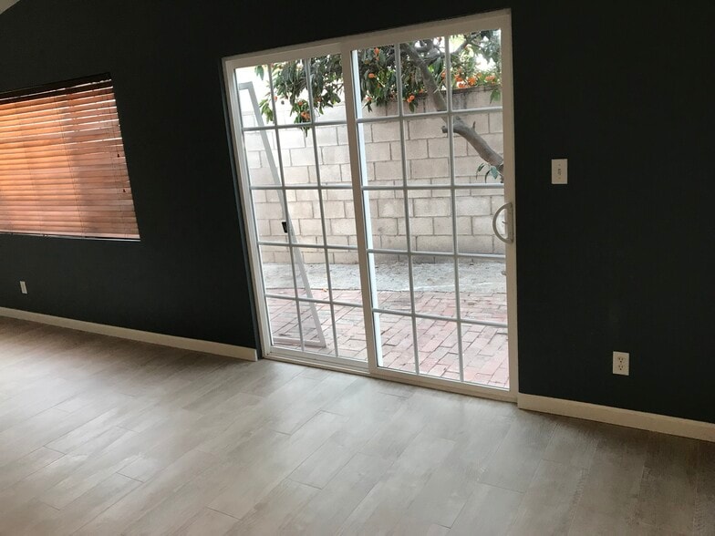 Building Photo - 2021 Arnold Ave