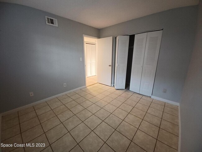 Building Photo - 1617 Sunny Brook Ln